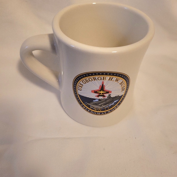 USS George H.W. Bush (CVN-77) Ship's Crest Victor Style Diner Coffee Mug - Picture 5 of 5